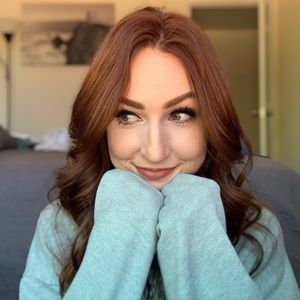 Meet your Posher, Deborah